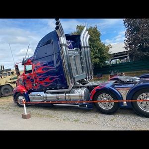 Meet your Posher, Anthony